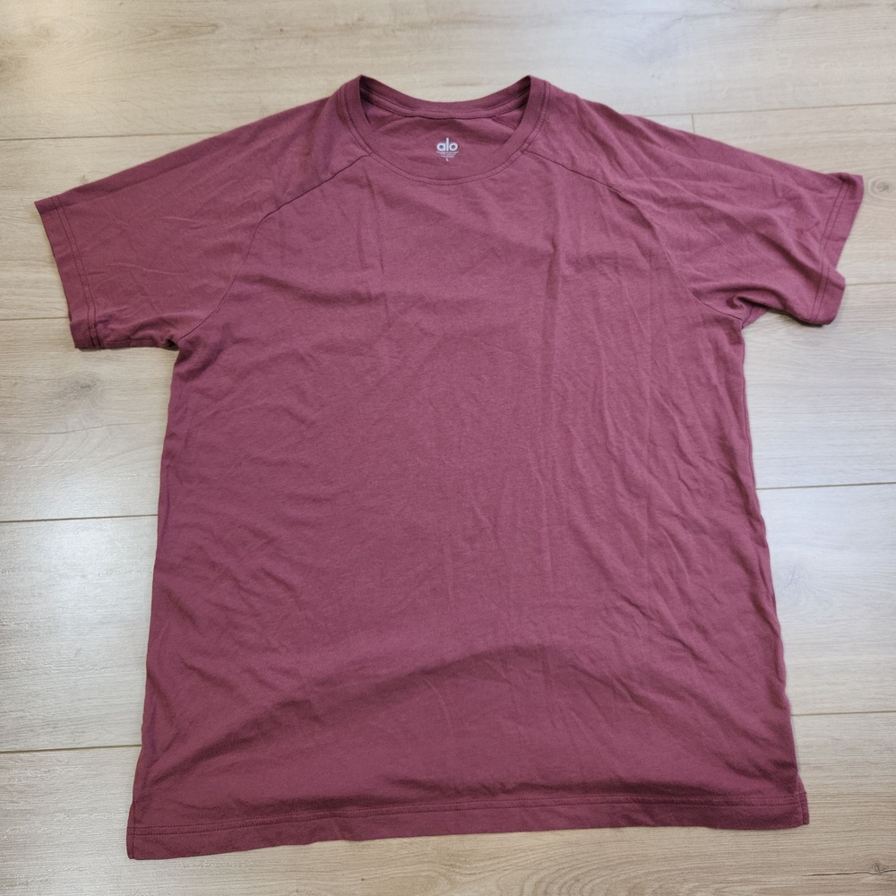 Alo Shirt Mens Large Red Short Sleeve Crew Neck Tagless Jersey Tee Athletic